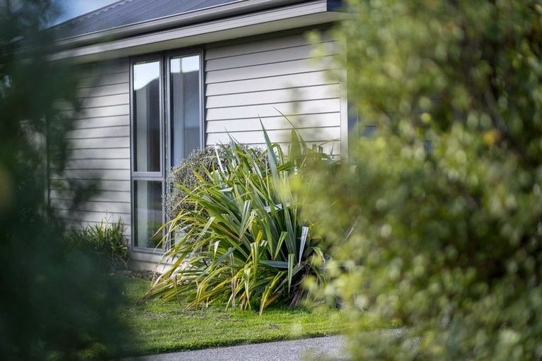 Photo of property in 4 Hamlett Drive, Woodend, 7610