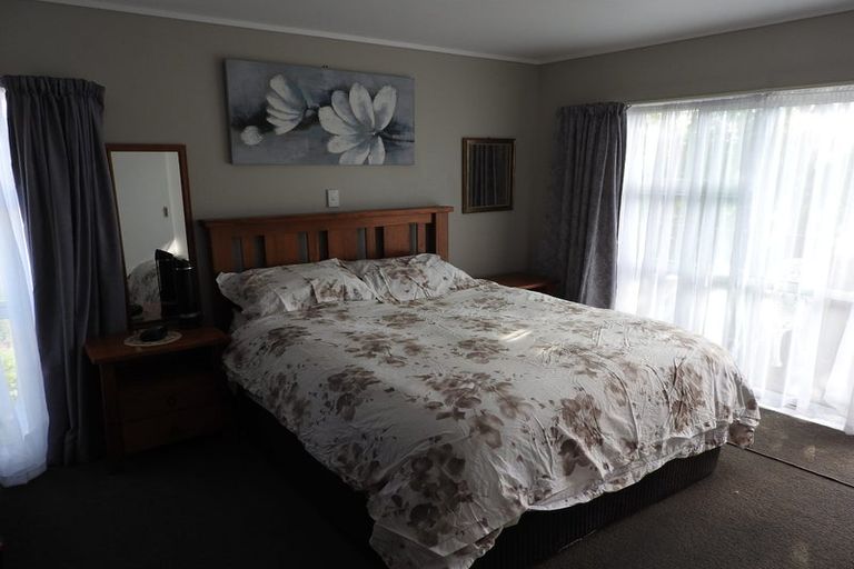 Photo of property in 6 Conifer Place, Te Puke, 3119