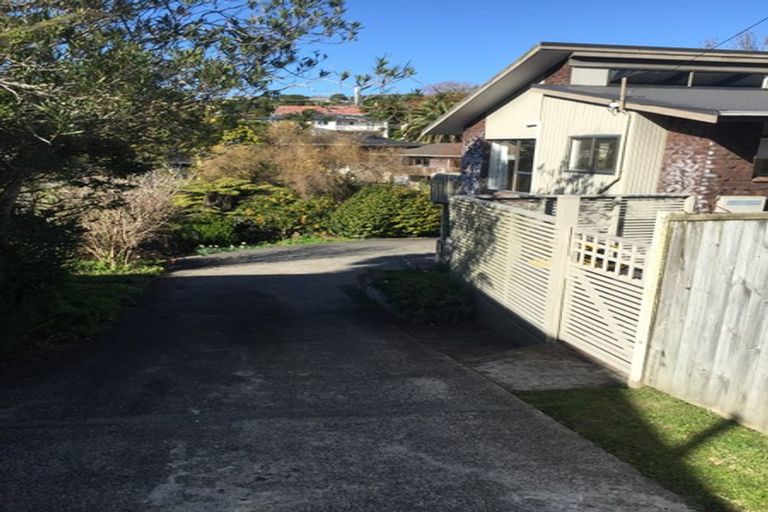 Photo of property in 1/49a Hebron Road, Waiake, Auckland, 0630