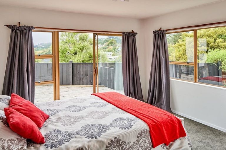 Photo of property in 18c Caesars Place, Churton Park, Wellington, 6037