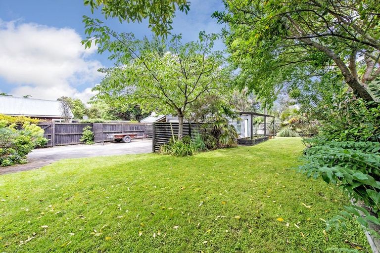 Photo of property in 51 Kings Avenue, Waikuku Beach, 7402