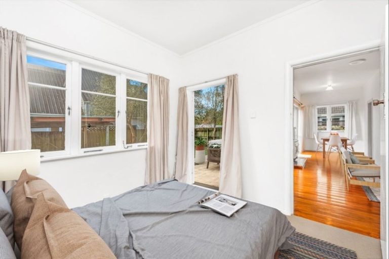 Photo of property in 77 Clarkin Road, Fairfield, Hamilton, 3214