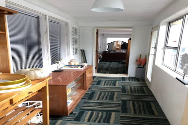 Photo of property in 82 Moana Street, Otaki Beach, Otaki, 5512