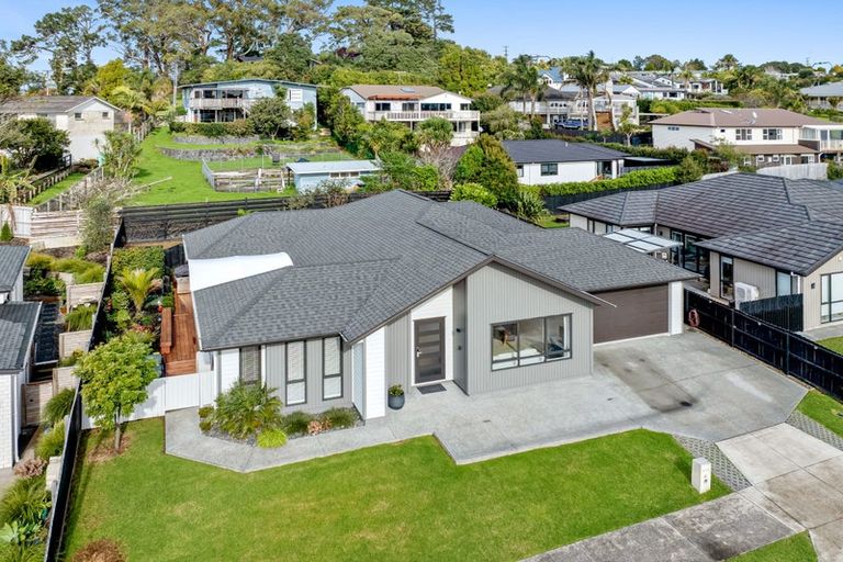 Photo of property in 61 Symes Drive, Red Beach, 0932