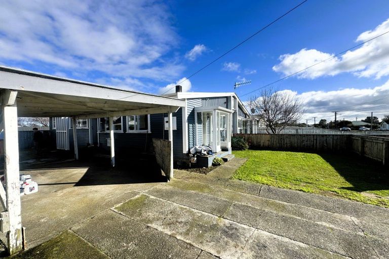 Photo of property in 16 Forth Street, Levin, 5510
