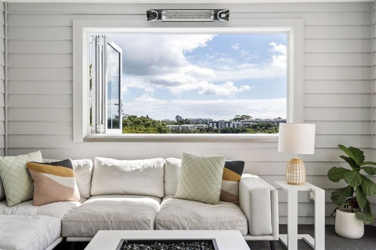 Photo of property in 68 Exmouth Road, Northcote, Auckland, 0627