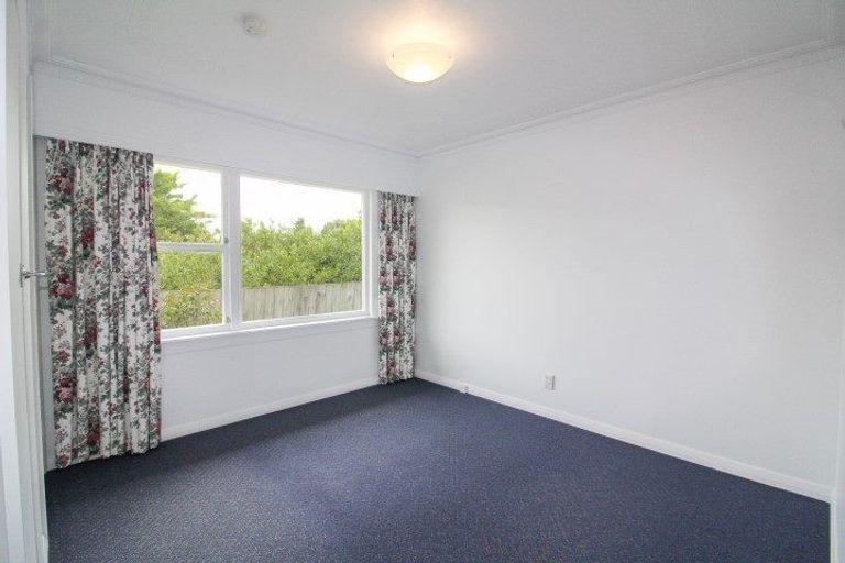 Photo of property in 127 Bay View Road, South Dunedin, Dunedin, 9012