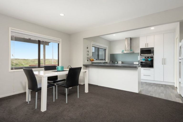 Photo of property in 770 Papamoa Beach Road, Papamoa Beach, Papamoa, 3118