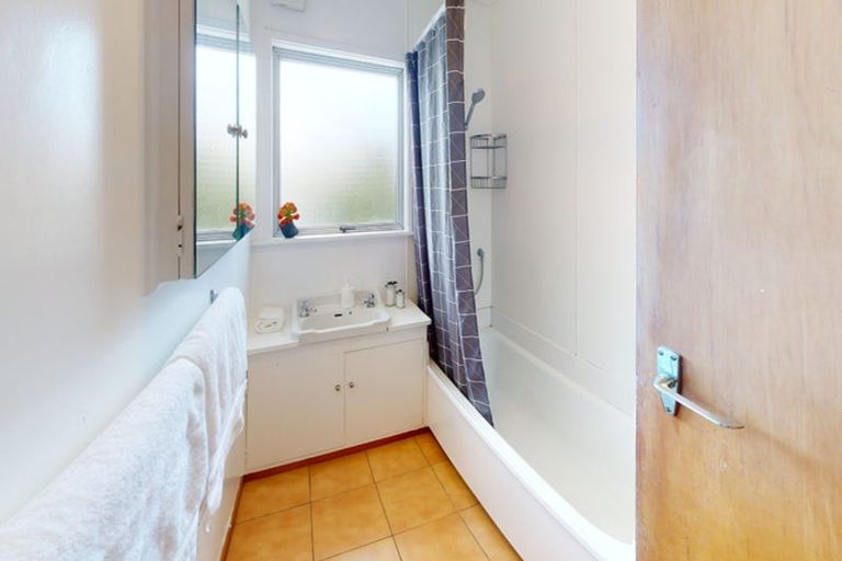 Photo of property in 1/3 Ngaio Gorge Road, Ngaio, Wellington, 6035