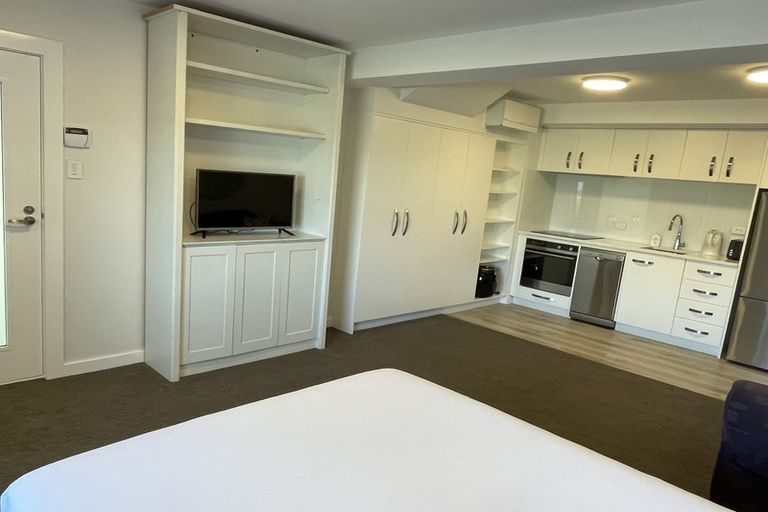 Photo of property in 28 Lohia Street, Khandallah, Wellington, 6035