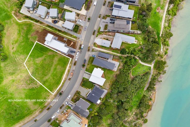 Photo of property in 62 Rangitahi Road, Raglan, 3225