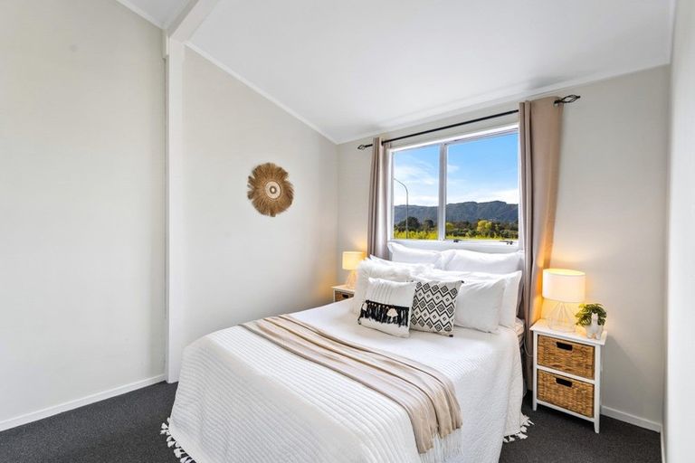 Photo of property in 264d Grounsell Crescent, Belmont, Lower Hutt, 5010