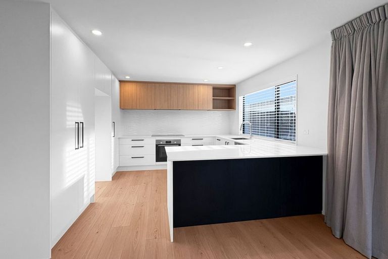 Photo of property in 8 Phelan Place, Aidanfield, Christchurch, 8025