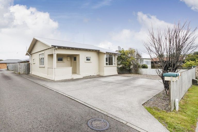 Photo of property in 990 Tremaine Avenue, Roslyn, Palmerston North, 4414