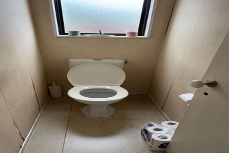 Photo of property in 2/29 Gray Avenue, Mangere East, Auckland, 2024