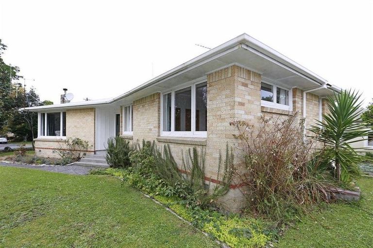 Photo of property in 8 Liston Crescent, Hillcrest, Hamilton, 3216