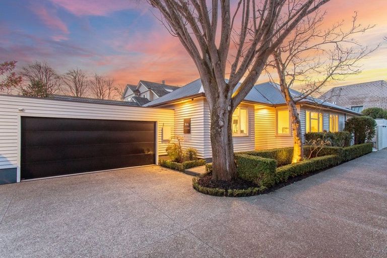 Photo of property in 40 Wroxton Terrace, Merivale, Christchurch, 8014