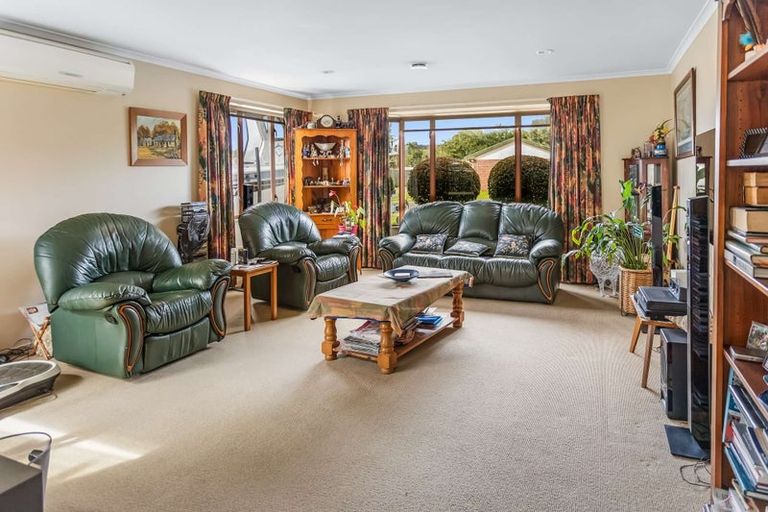 Photo of property in 47 Cholmondeley Crescent, Whitianga, 3510