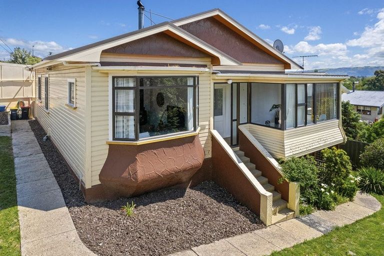Photo of property in 23 Clyde Street, Kinmont Park, Mosgiel, 9024