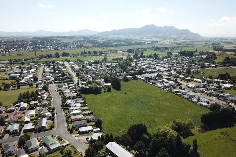 Photo of property in 1 Kowhai Place, East Gore, 9710