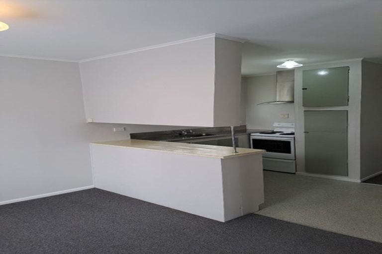 Photo of property in 1/52 Cruickshank Road, Clouston Park, Upper Hutt, 5018