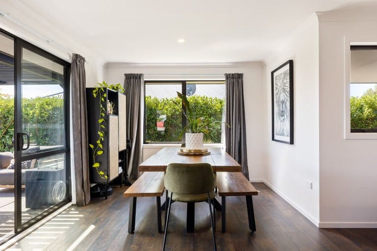 Photo of property in 83 Willowside Place, Amberley, 7410