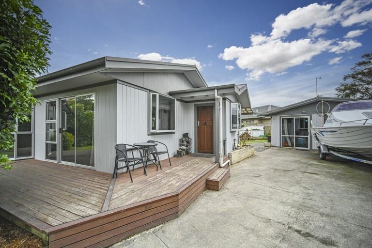 Photo of property in 3 Murdoch Place, Raureka, Hastings, 4120