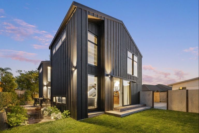 Photo of property in 5a Allison Avenue, Mount Maunganui, 3116