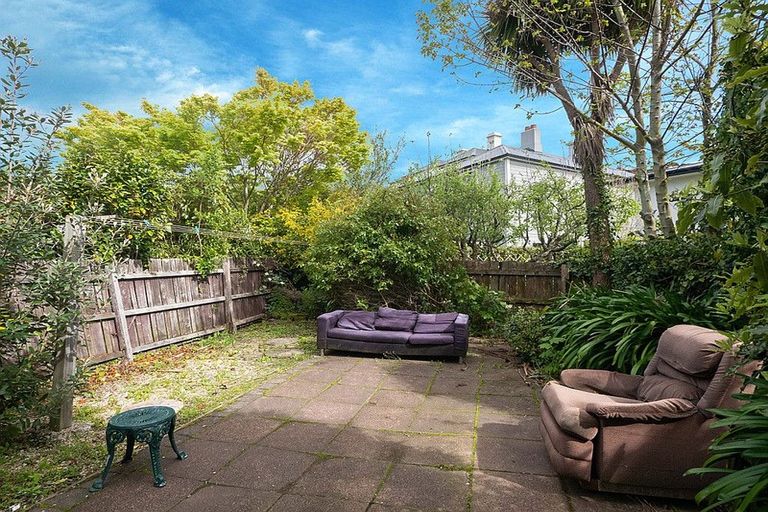 Photo of property in 44 Heriot Row, Dunedin Central, Dunedin, 9016