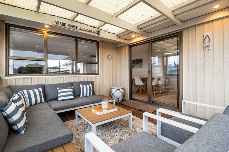 Photo of property in 124 Weatherly Road, Torbay, Auckland, 0630