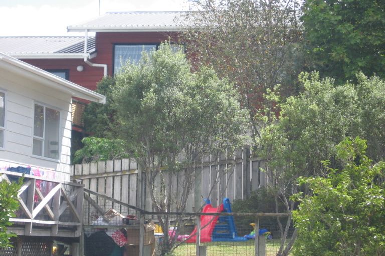 Photo of property in 1/15 Witheford Drive, Bayview, Auckland, 0629