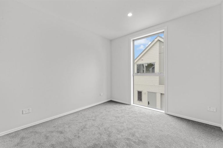 Photo of property in 10b Clensmore Place, Torbay, Auckland, 0630