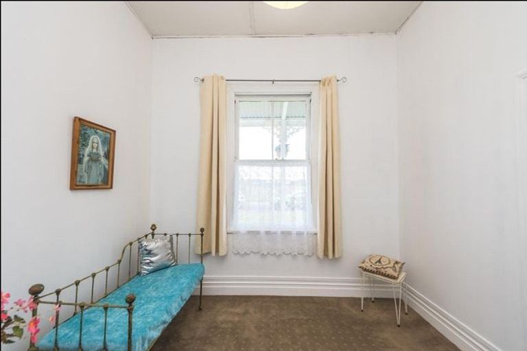 Photo of property in 17 Kelvin Street, Aramoho, Whanganui, 4500