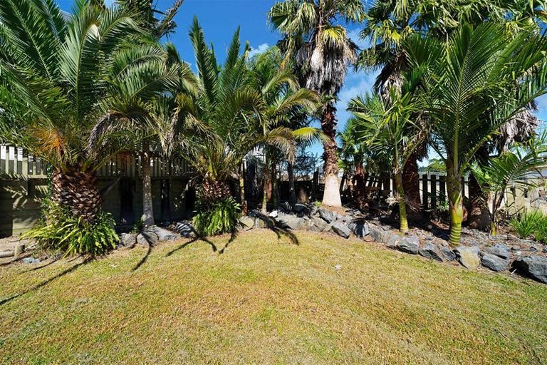 Photo of property in 65 Hetherington Road, Ranui, Auckland, 0612