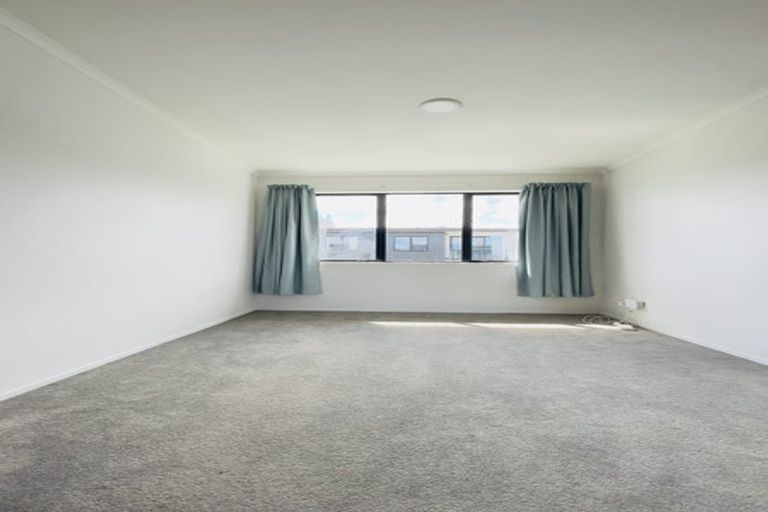 Photo of property in 6/130 Stancombe Road, Flat Bush, Auckland, 2016