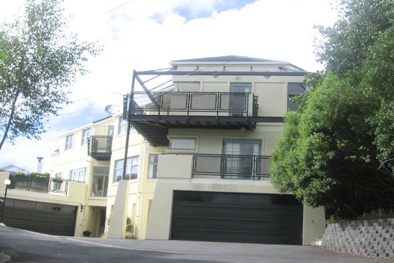 Photo of property in 1/23 Tanera Crescent, Brooklyn, Wellington, 6021
