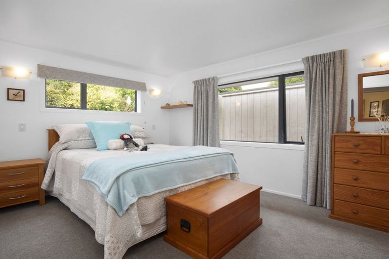 Photo of property in 24 Kereru Street, Waikanae, 5036