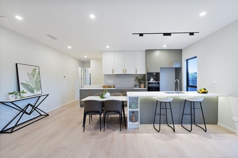 Photo of property in 70b Alexander Avenue, Torbay, Auckland, 0630