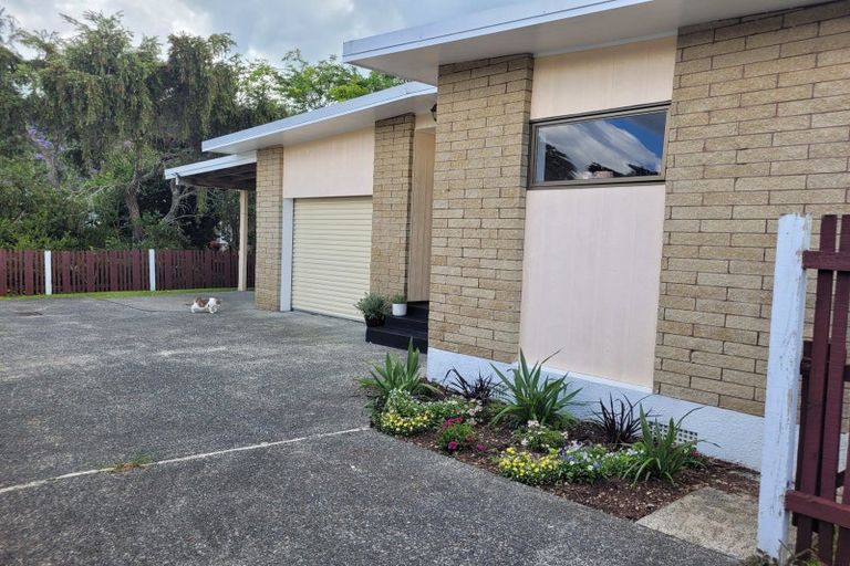 Photo of property in 8b Carr Street, Te Kamo, Whangarei, 0112