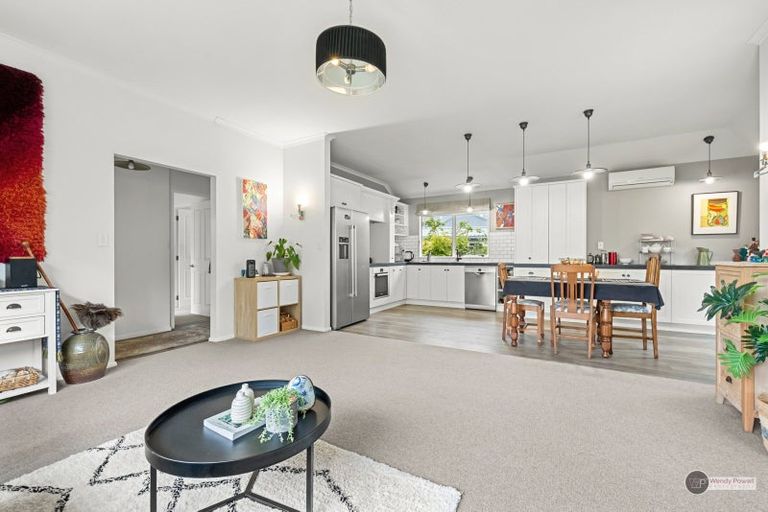 Photo of property in 7 Millwood Place, Silverstream, Upper Hutt, 5019