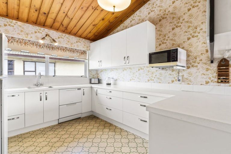 Photo of property in 3 Belmere Rise, Farm Cove, Auckland, 2012