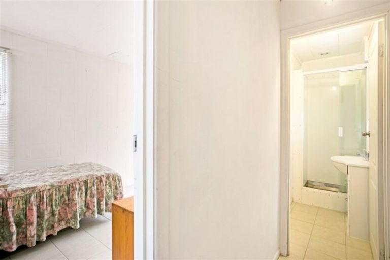 Photo of property in 239 Royal Road, Massey, Auckland, 0614