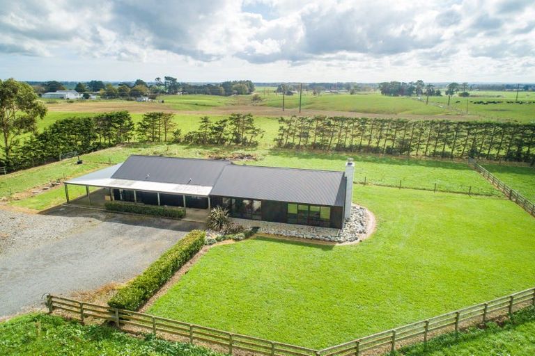 Photo of property in 6 Akers Road, Linton, Palmerston North, 4472