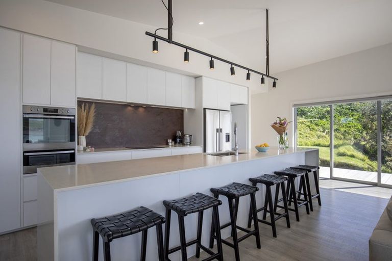 Photo of property in 115 Riria Kereopa Memorial Drive, Raglan, 3297