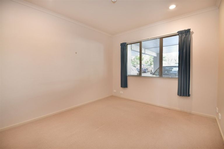 Photo of property in Santa Rosa, 11/340 Gulf Harbour Drive, Gulf Harbour, Whangaparaoa, 0930