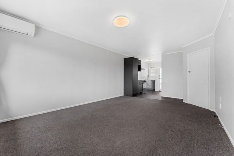 Photo of property in 2/6a View Road, Papakura, 2110
