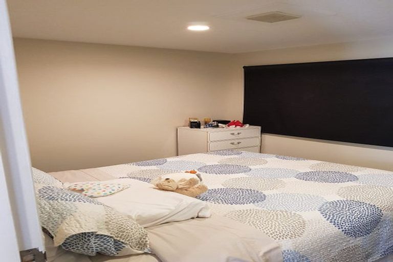 Photo of property in 53b Fendalton Crescent, Pinehaven, Upper Hutt, 5019