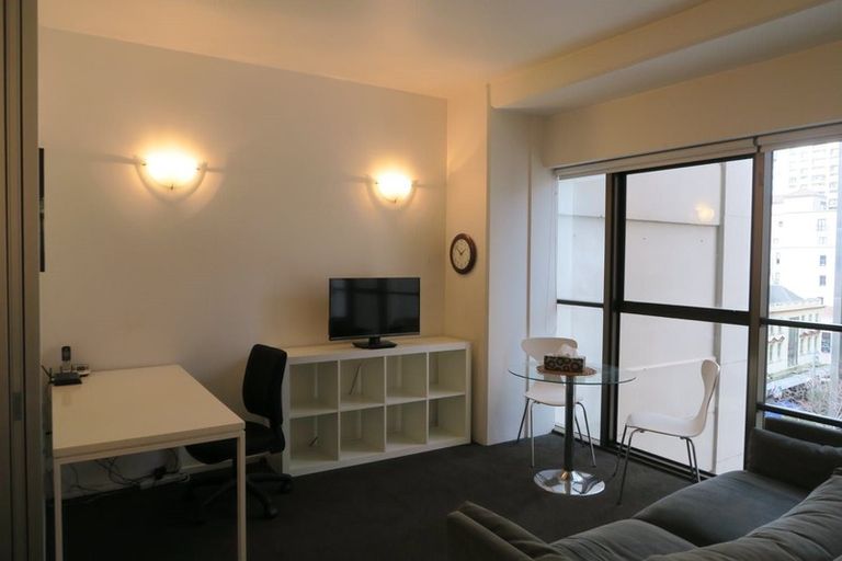 Photo of property in Guardian Apartments, 406/105 Queen Street, Auckland Central, Auckland, 1010