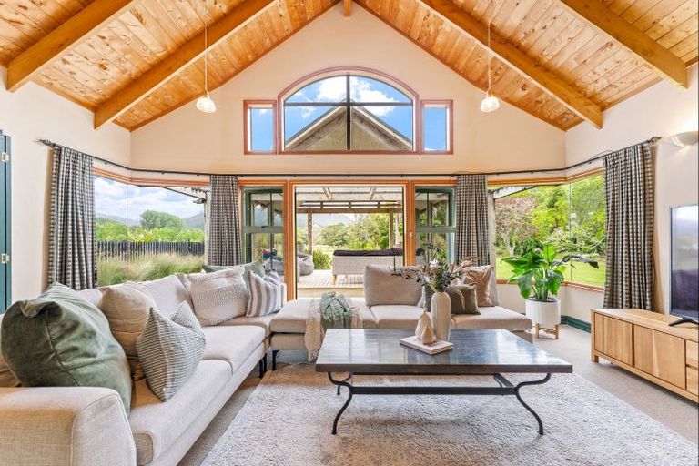Photo of property in 28 Kaipara Flats Road, Dome Forest, Warkworth, 0981