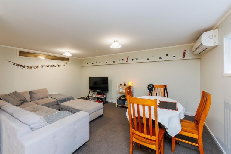 Photo of property in 51 Ruapehu Drive, Fitzherbert, Palmerston North, 4410